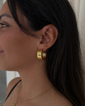 Billie Hoops
