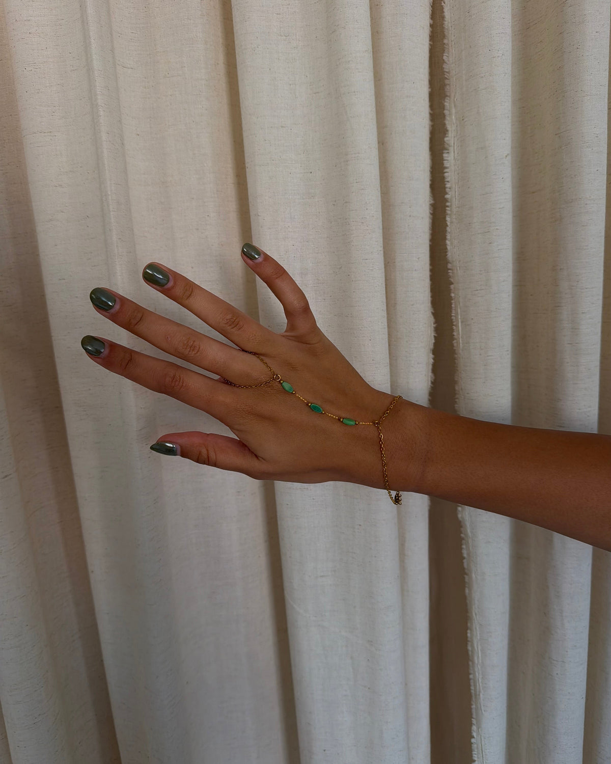 Willow Hand Chain