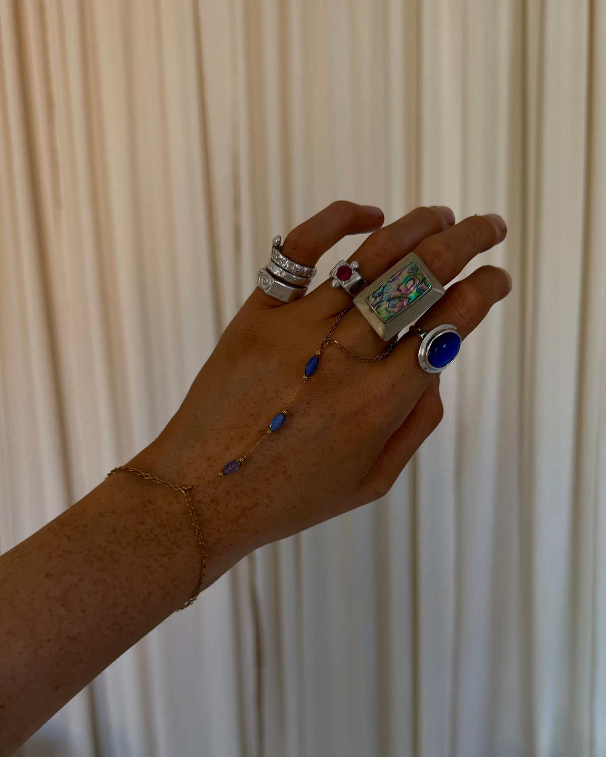 Willow Hand Chain