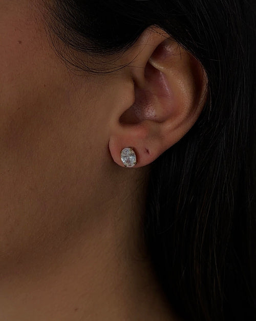 Camilla Studs