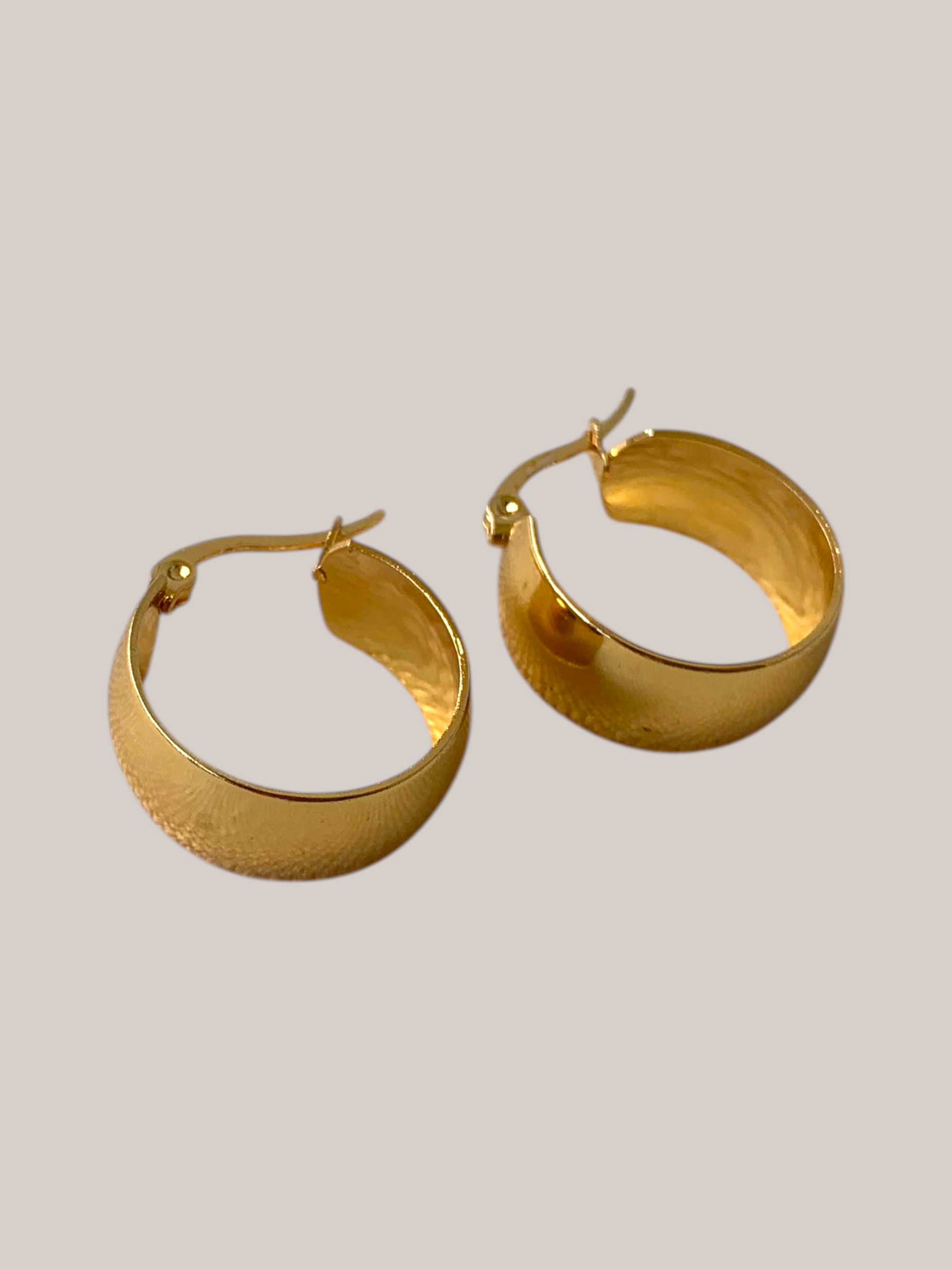 Billie Hoops 2cm
